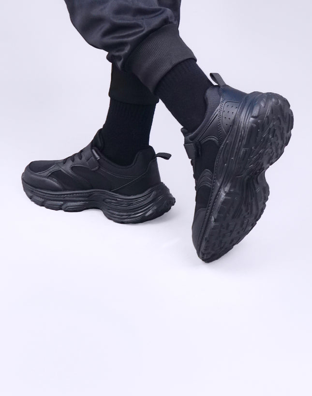 Black Lightweight Primary School Shoes – Slim Rubber Sole Lace-Up